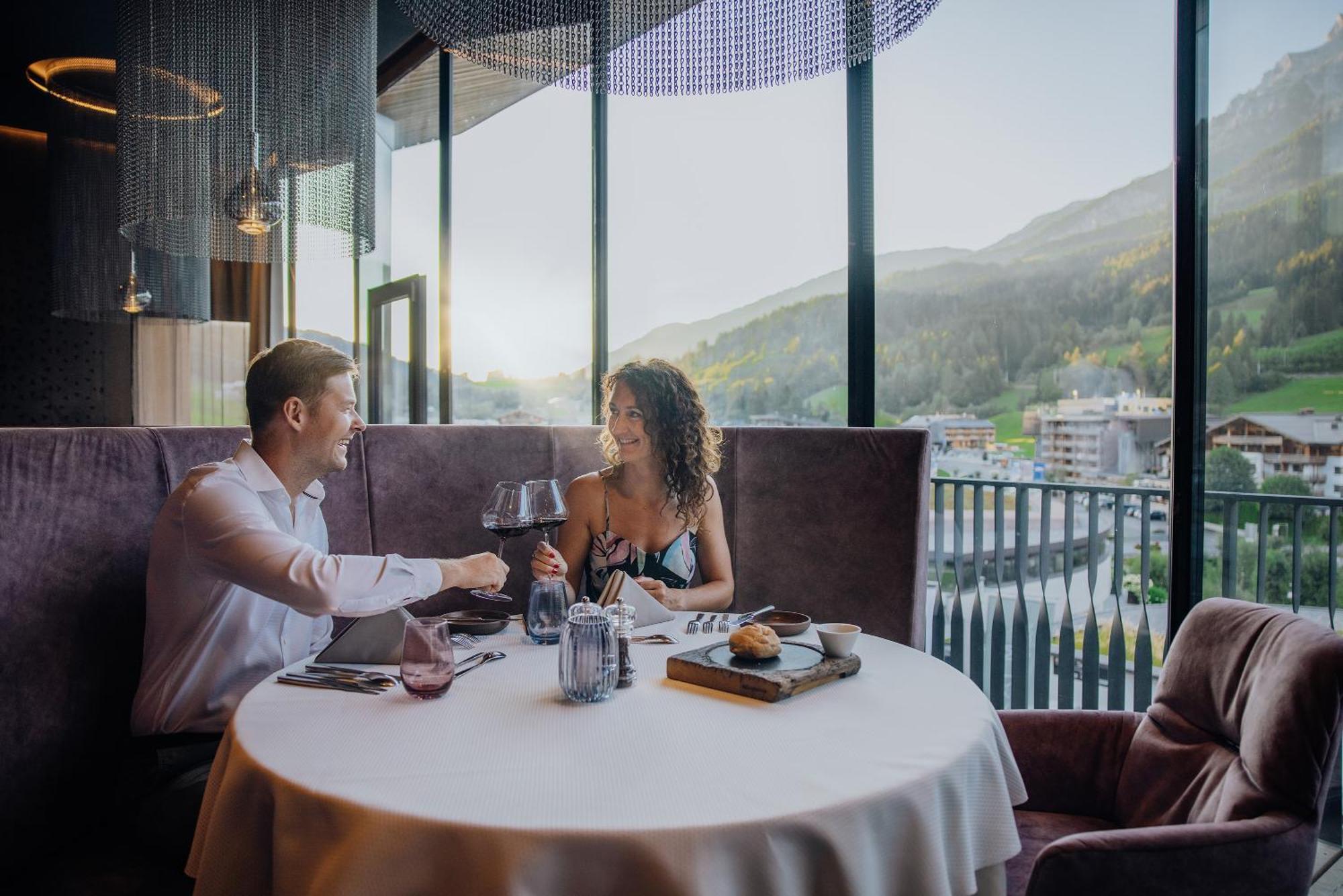Hotel Riederalm Леоганг Экстерьер фото